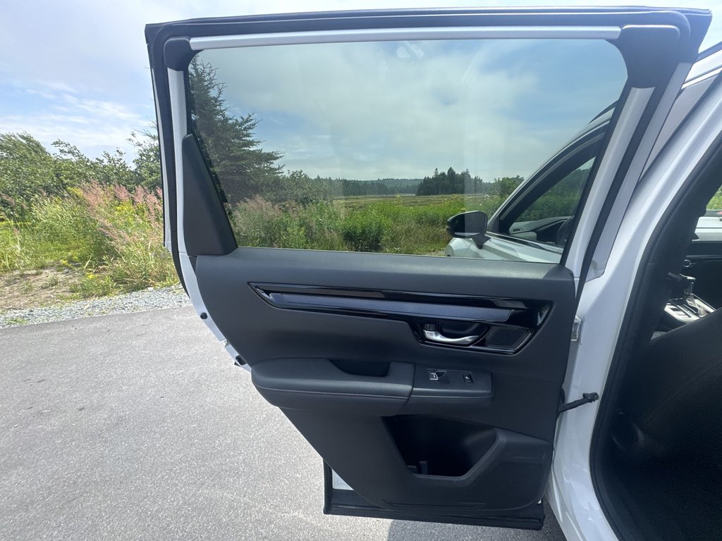 2024 Honda CR-V Hybrid Touring | Roof | Cam | USB | Warranty to 2028 in Saint John, New Brunswick - 35 - w1024h768px
