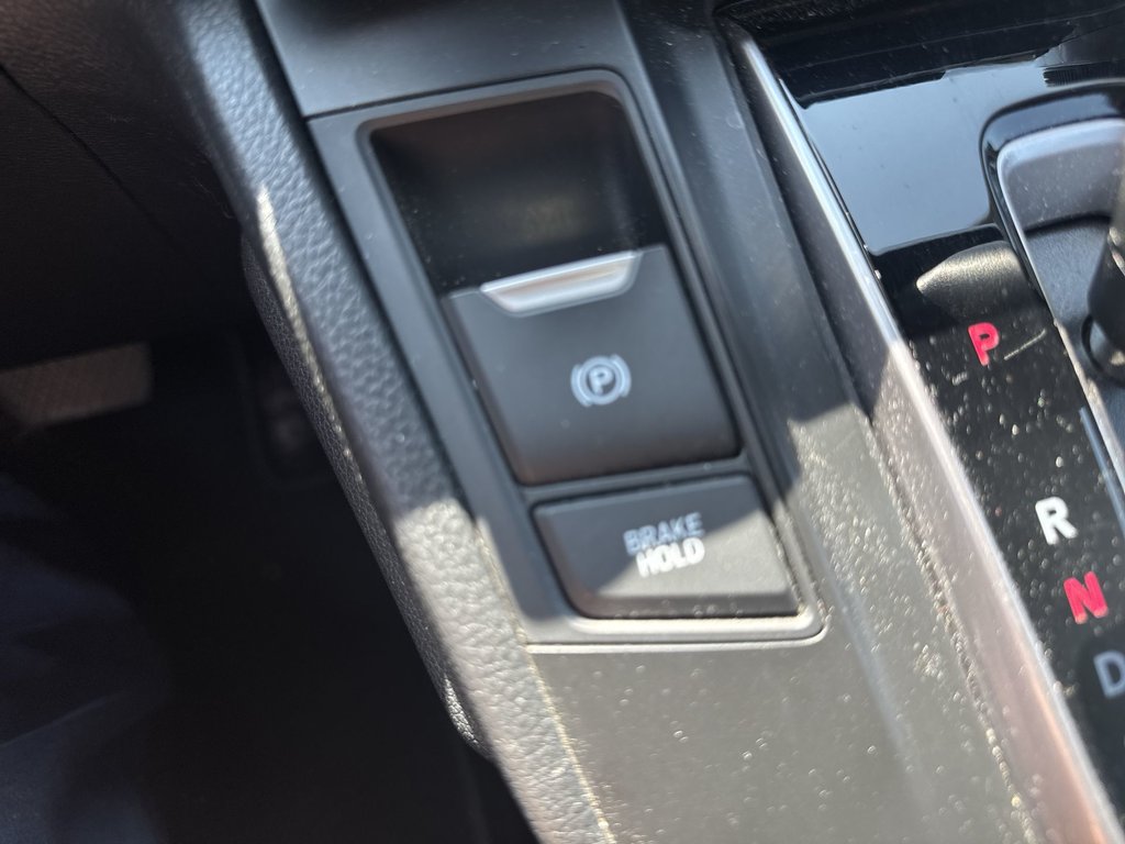 2017 Honda CR-V in Antigonish, Nova Scotia - 30 - w1024h768px