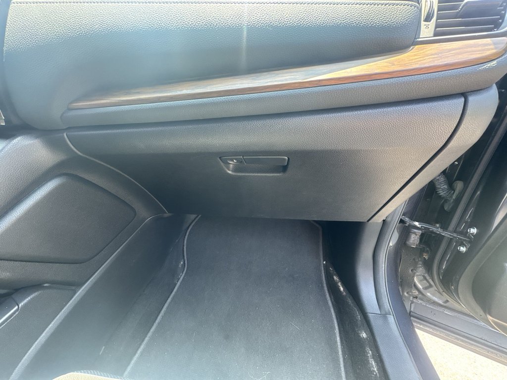 2017 Honda CR-V in Antigonish, Nova Scotia - 44 - w1024h768px