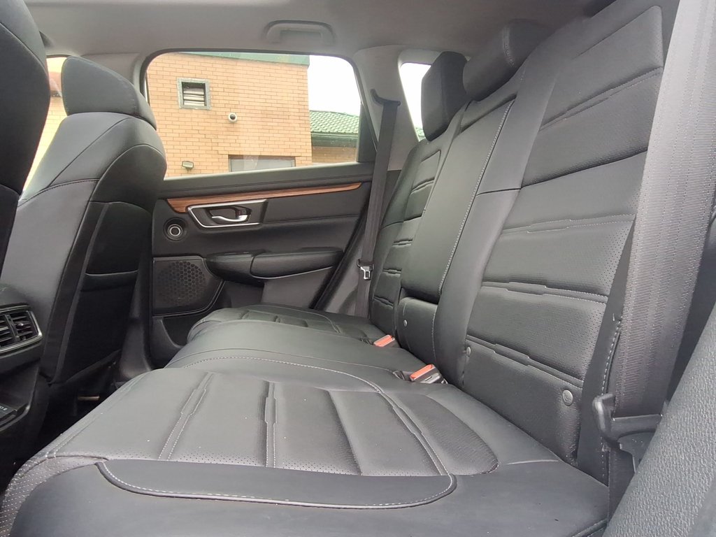 2018 Honda CR-V TOURING | Roof | Cam | USB in Saint John, New Brunswick - 34 - w1024h768px
