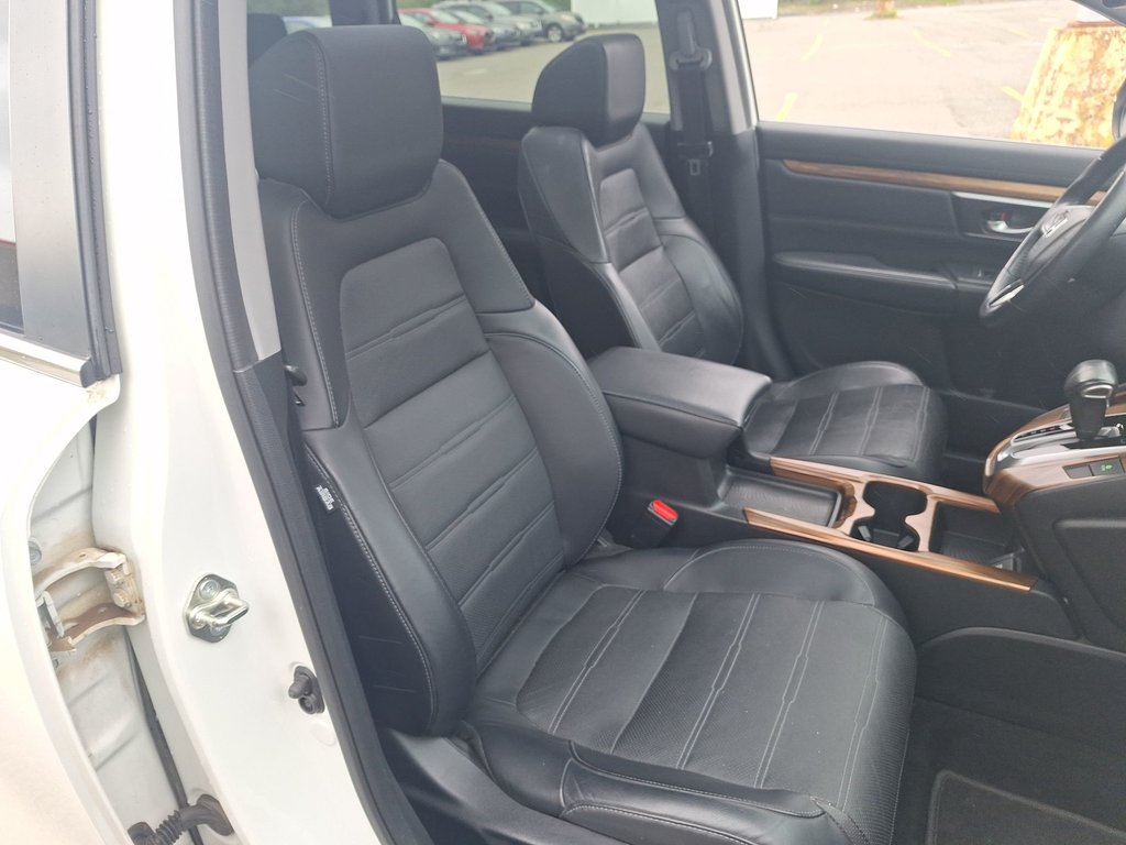 2018 Honda CR-V TOURING | Roof | Cam | USB in Saint John, New Brunswick - 42 - w1024h768px