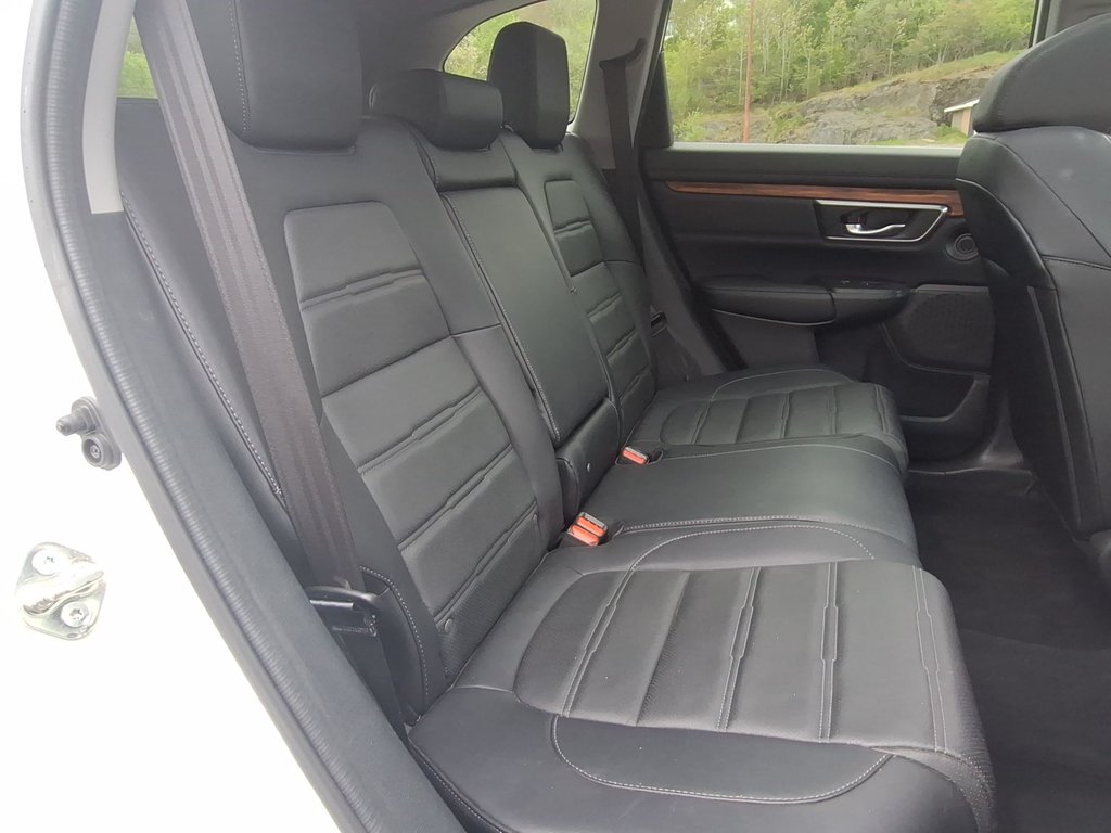 2018 Honda CR-V TOURING | Roof | Cam | USB in Saint John, New Brunswick - 39 - w1024h768px