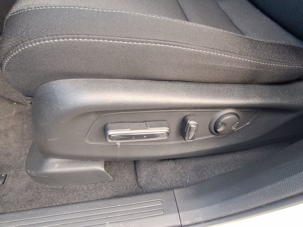 2023 Honda CR-V SPORT | Roof | Cam | USB | Warranty to 2029 in Saint John, New Brunswick - 14 - w1024h768px
