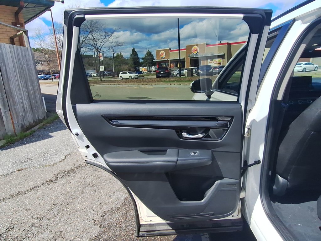 2023 Honda CR-V SPORT | Roof | Cam | USB | Warranty to 2029 in Saint John, New Brunswick - 35 - w1024h768px