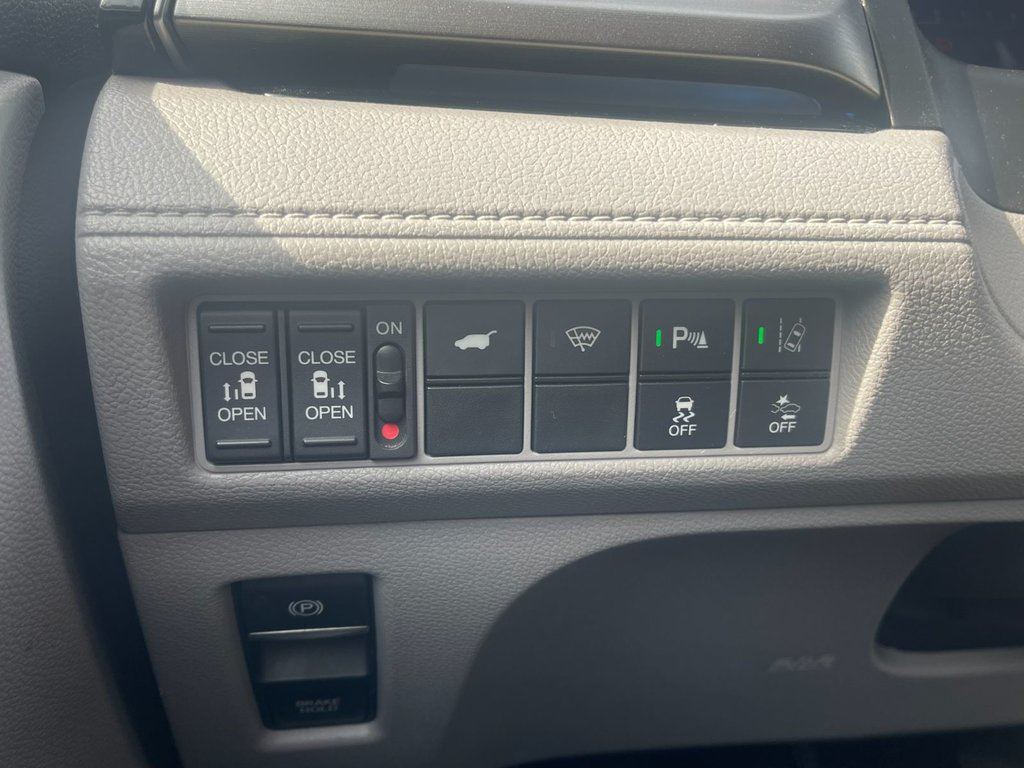 2019 Honda Odyssey in Antigonish, Nova Scotia - 18 - w1024h768px