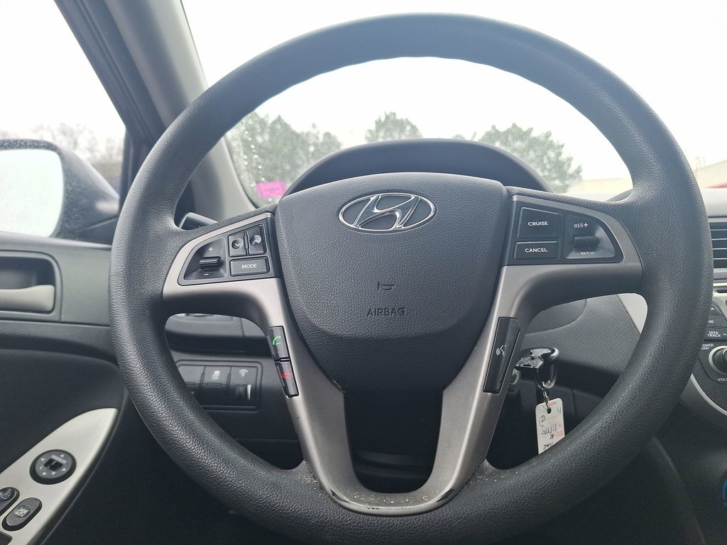 2017 Hyundai ACCENT SE | Roof | USB in Saint John, New Brunswick - 18 - w1024h768px