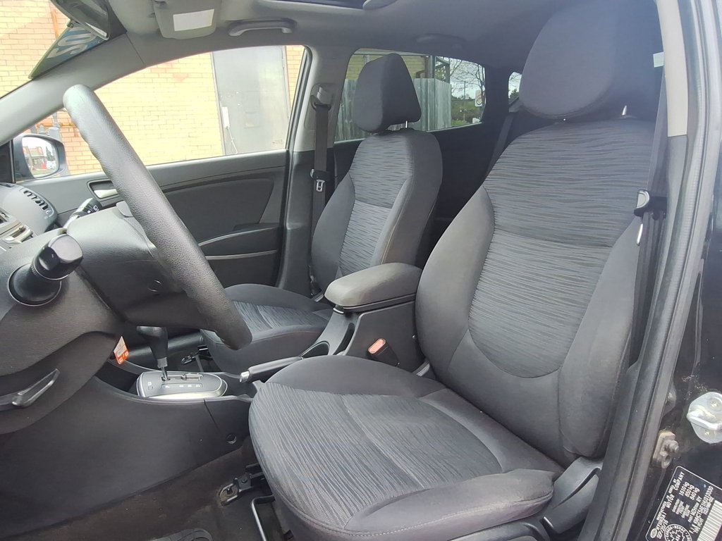 Hyundai ACCENT SE | Roof | USB 2017 à Saint John, Nouveau-Brunswick - 11 - w1024h768px