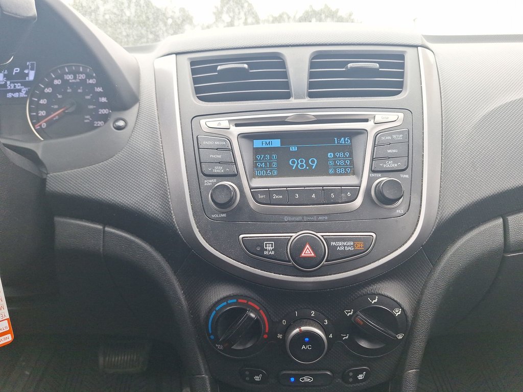 2017 Hyundai ACCENT SE | Roof | USB in Saint John, New Brunswick - 26 - w1024h768px