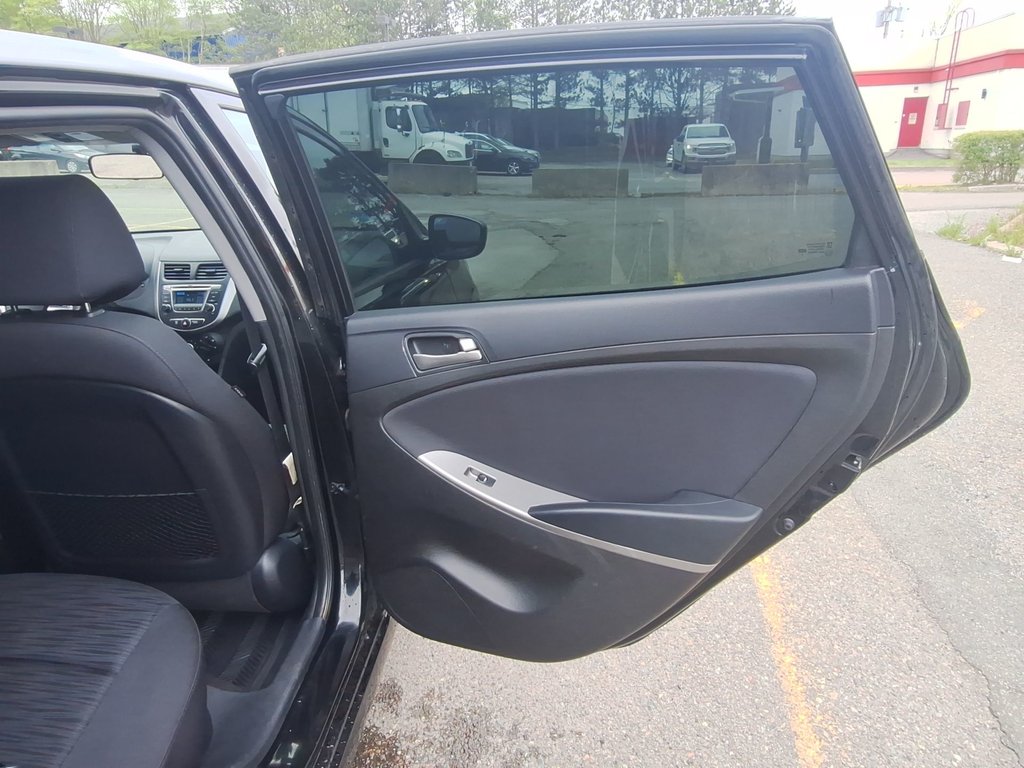 Hyundai ACCENT SE | Roof | USB 2017 à Saint John, Nouveau-Brunswick - 41 - w1024h768px