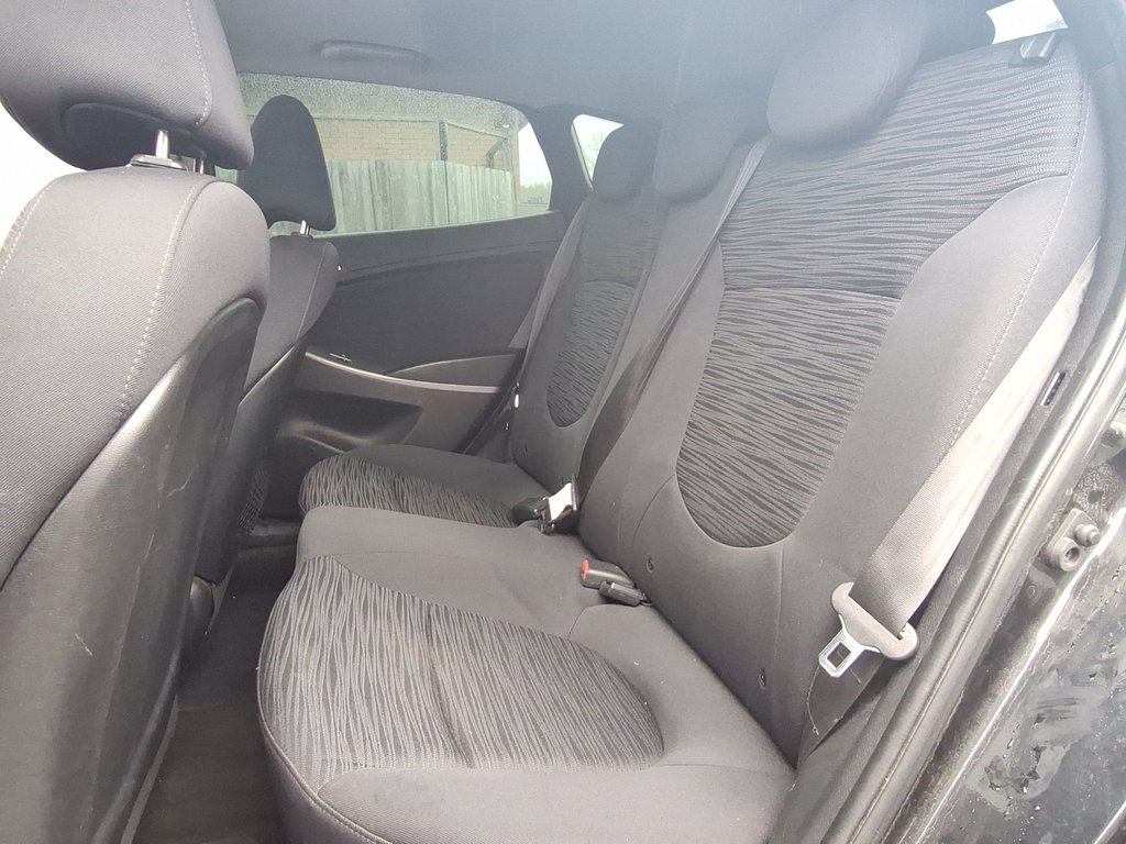 2017 Hyundai ACCENT SE | Roof | USB in Saint John, New Brunswick - 32 - w1024h768px