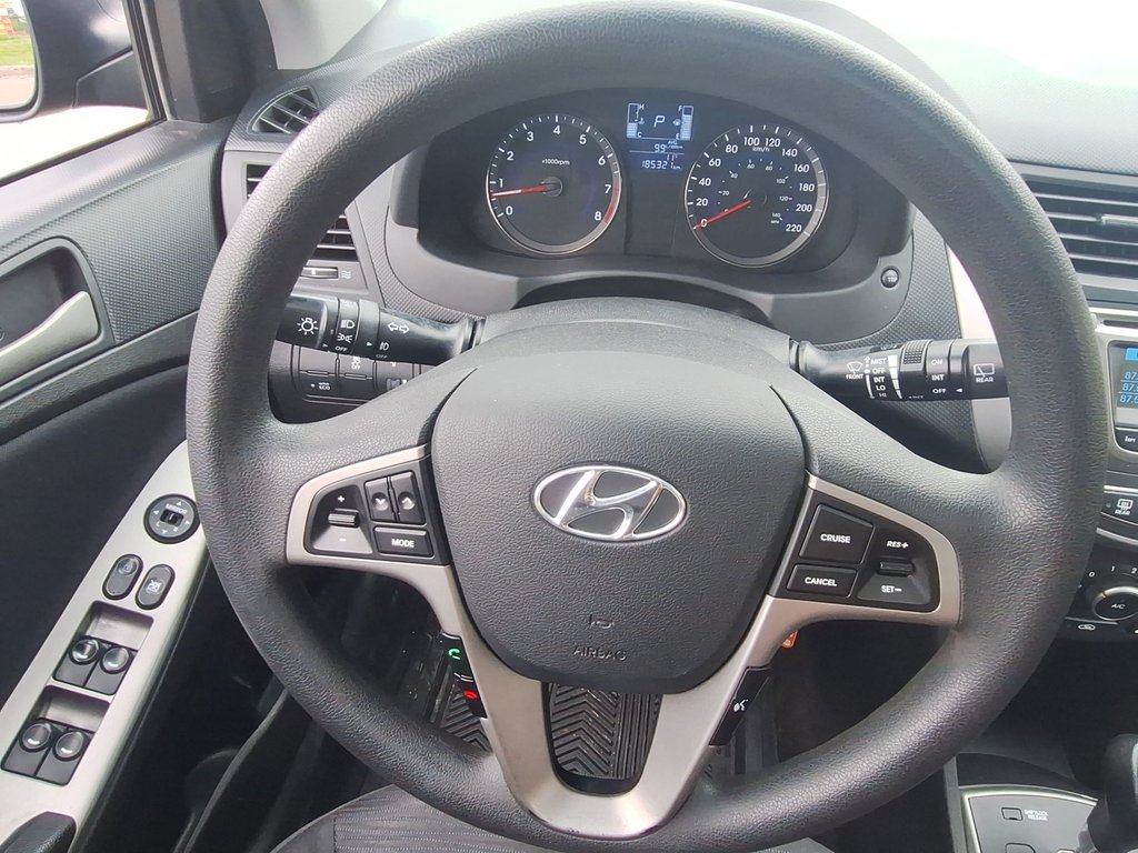 Hyundai ACCENT SE | Roof | USB 2017 à Saint John, Nouveau-Brunswick - 19 - w1024h768px