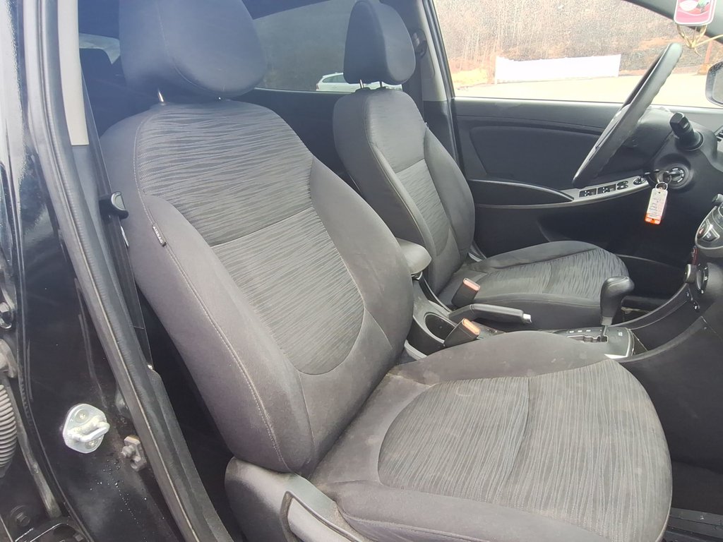 2017 Hyundai ACCENT SE | Roof | USB in Saint John, New Brunswick - 42 - w1024h768px