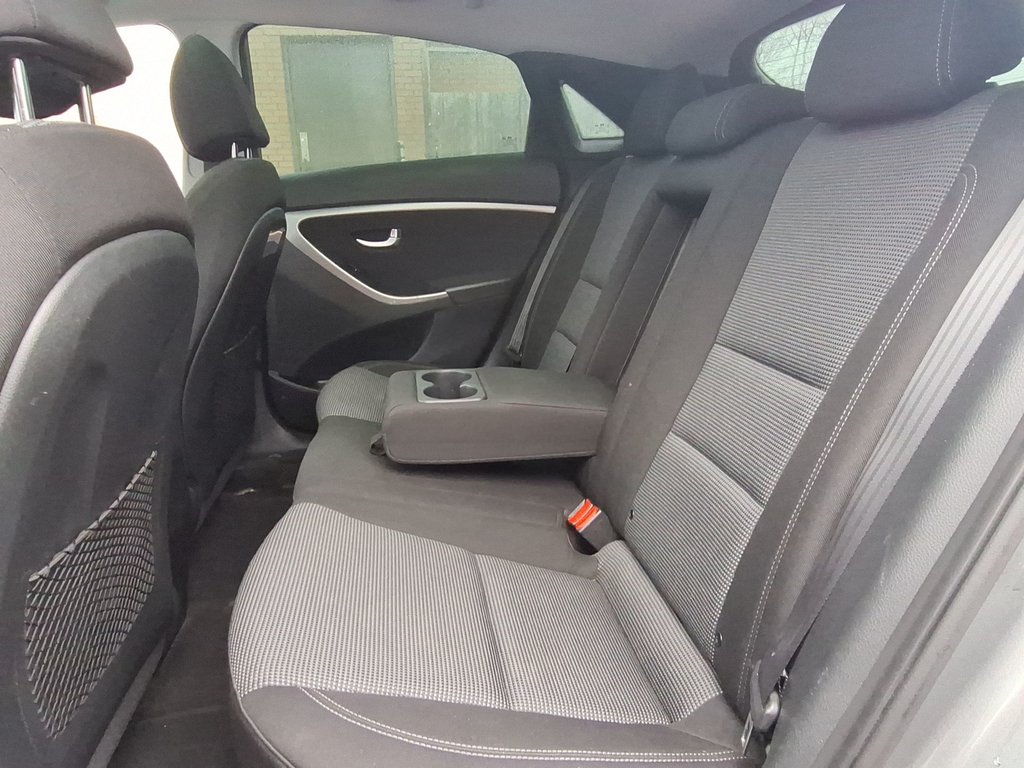 2016 Hyundai Elantra GT | Roof | USB | Htd Seats | Bluetooth in Saint John, New Brunswick - 33 - w1024h768px
