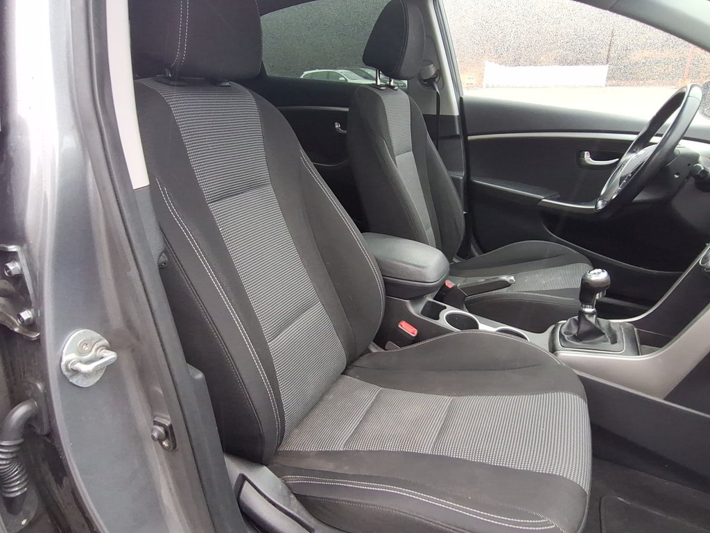2016 Hyundai Elantra GT | Roof | USB | Htd Seats | Bluetooth in Saint John, New Brunswick - 42 - w1024h768px