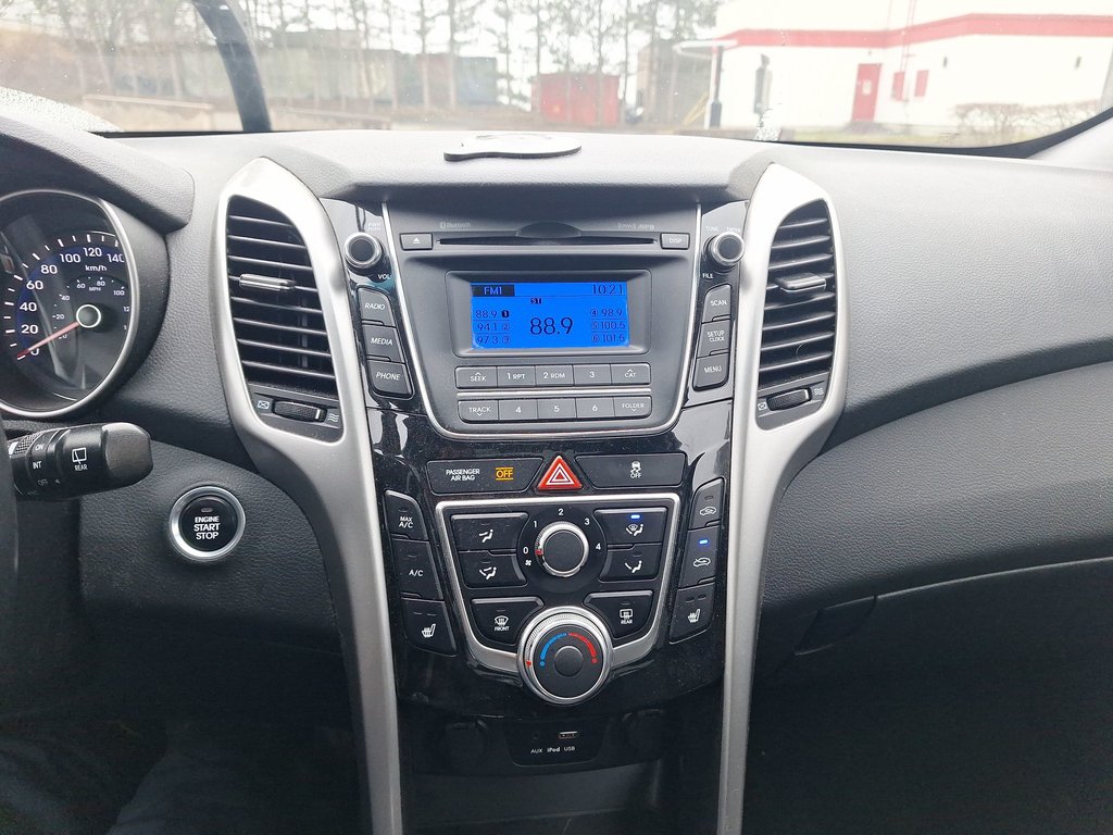 2016 Hyundai Elantra GT | Roof | USB | Htd Seats | Bluetooth in Saint John, New Brunswick - 26 - w1024h768px