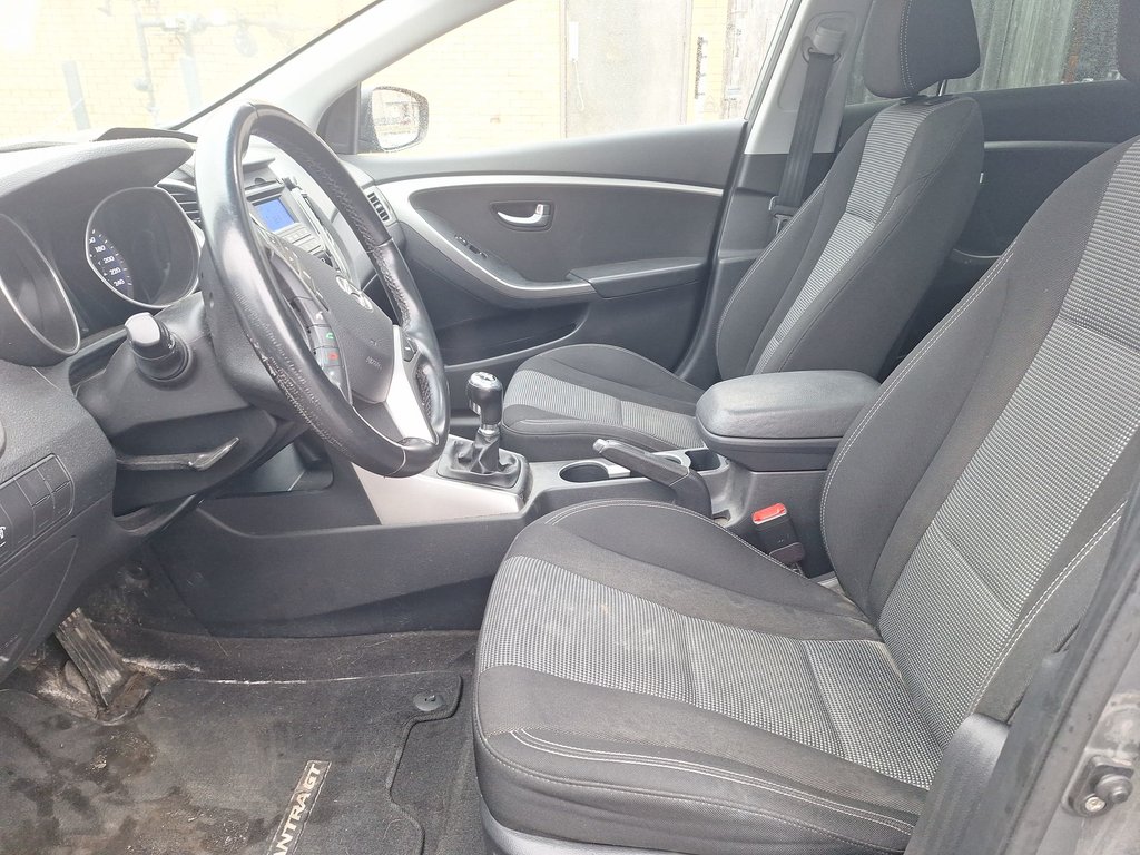 2016 Hyundai Elantra GT | Roof | USB | Htd Seats | Bluetooth in Saint John, New Brunswick - 13 - w1024h768px