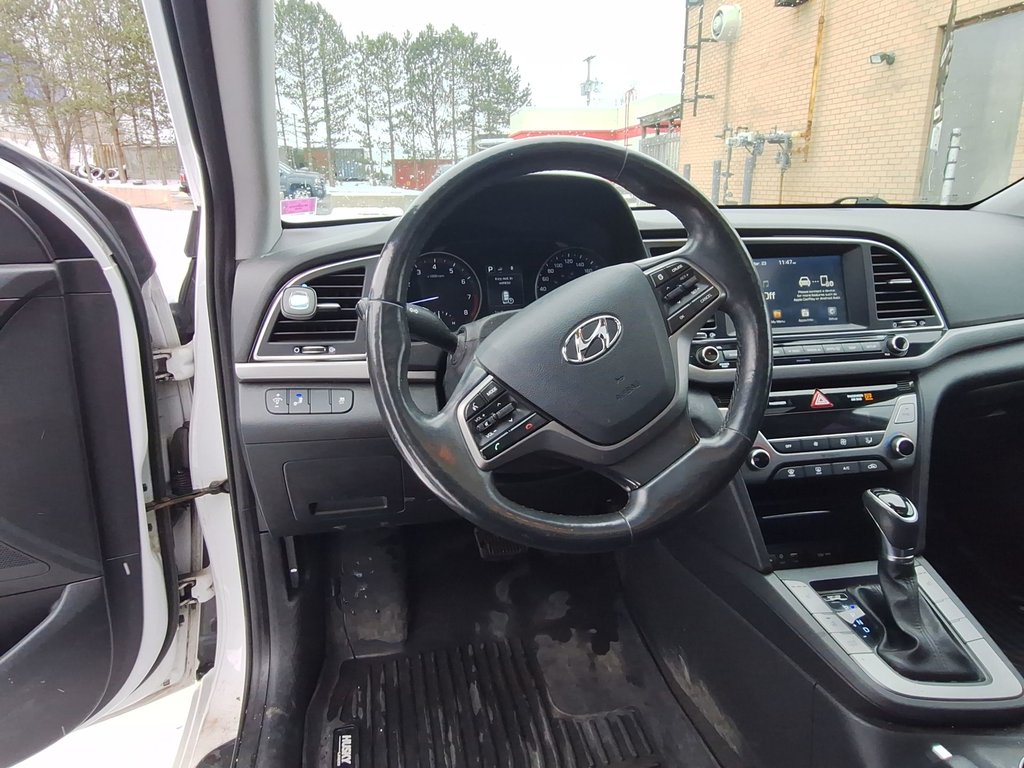2017 Hyundai Elantra GLS | Roof | Cam | Htd Seats | USB in Saint John, New Brunswick - 12 - w1024h768px