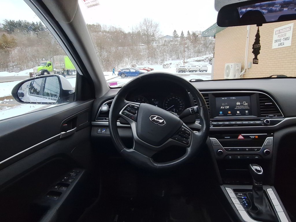 2017 Hyundai Elantra GLS | Roof | Cam | Htd Seats | USB in Saint John, New Brunswick - 17 - w1024h768px