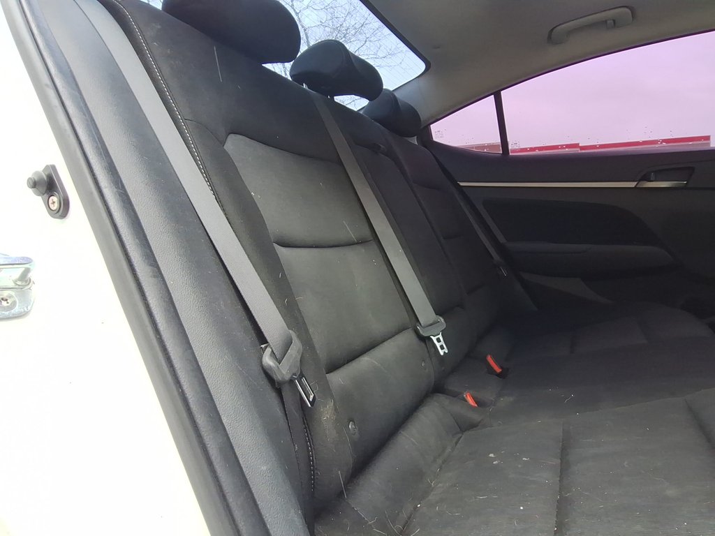 2017 Hyundai Elantra GLS | Roof | Cam | Htd Seats | USB in Saint John, New Brunswick - 40 - w1024h768px