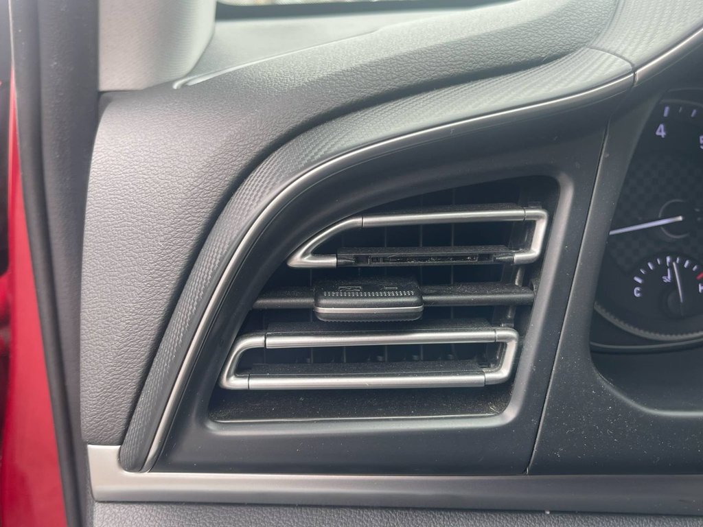 2020 Hyundai Elantra in Antigonish, Nova Scotia - 19 - w1024h768px