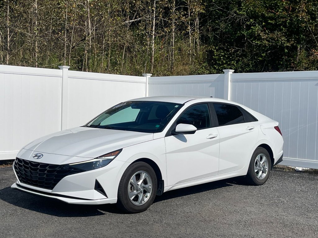 Hyundai Elantra Essential | Cam | USB | Htd Seats | Bluetooth 2023 à Saint John, Nouveau-Brunswick - 7 - w1024h768px