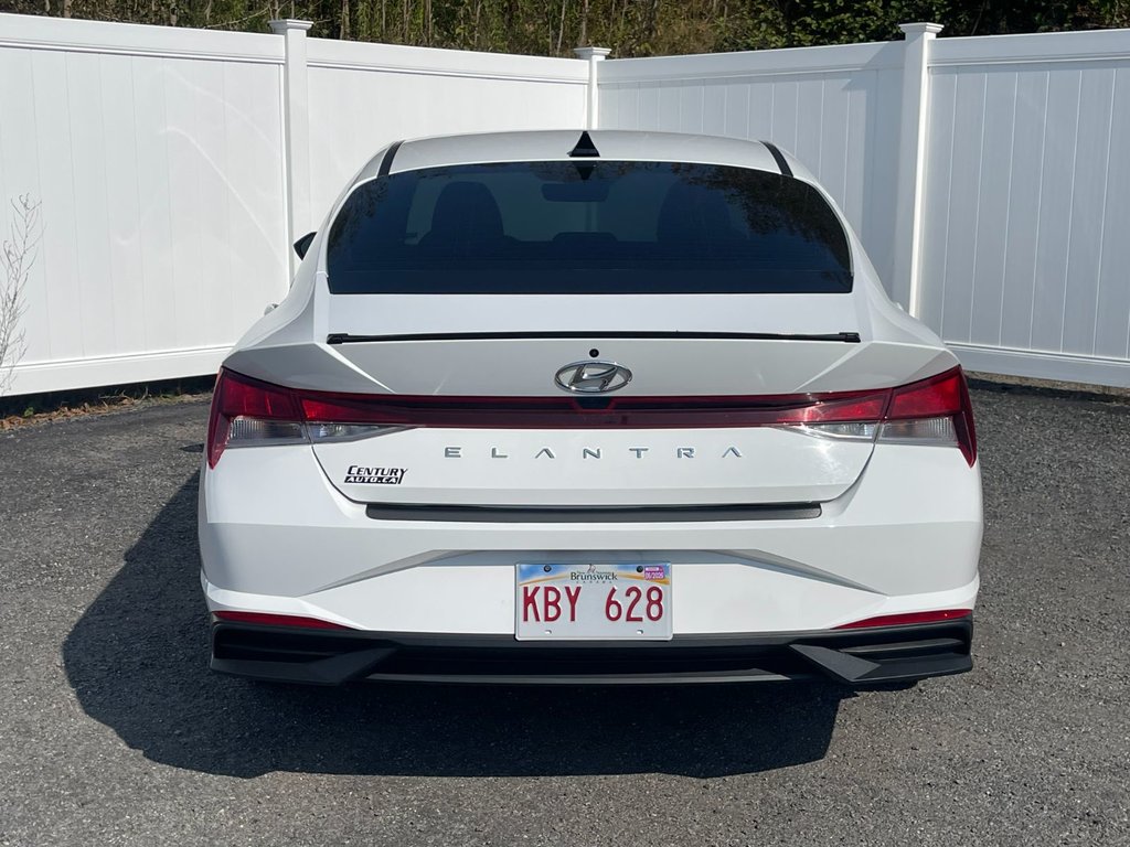 Hyundai Elantra Essential | Cam | USB | Htd Seats | Bluetooth 2023 à Saint John, Nouveau-Brunswick - 4 - w1024h768px