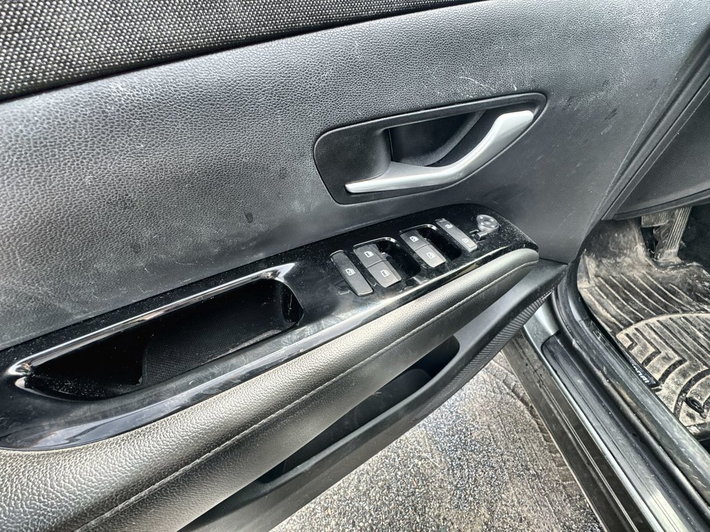 2022 Hyundai Tucson Hybrid Luxury | Roof | Cam | Nav | USB in Saint John, New Brunswick - 15 - w1024h768px