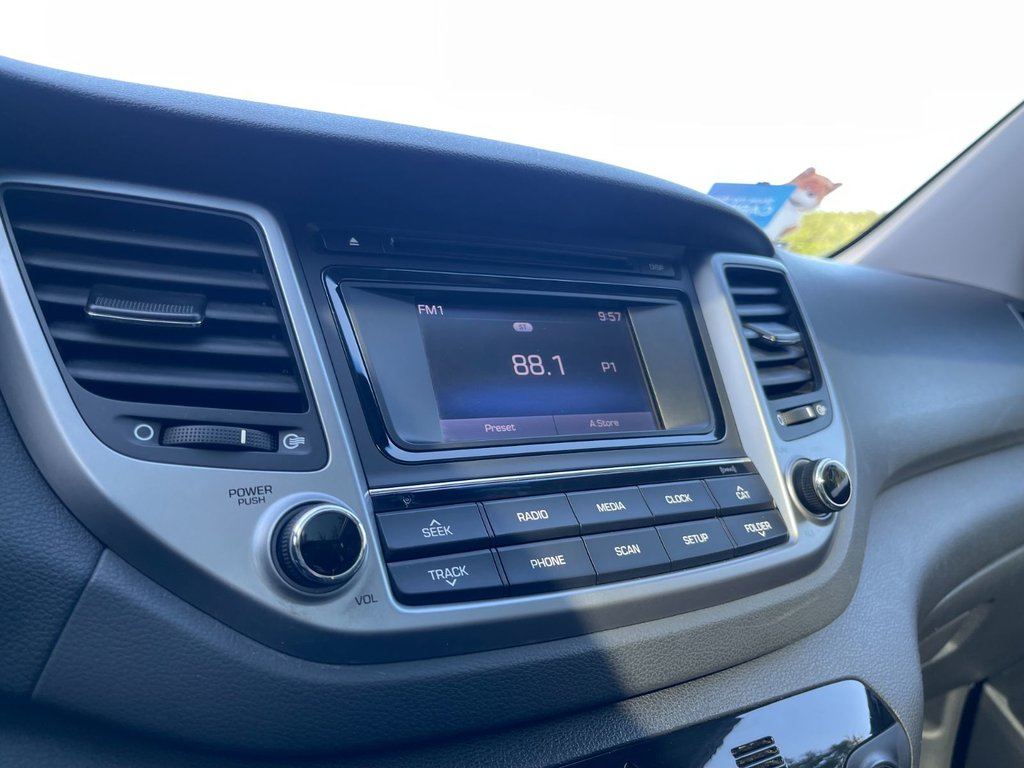 Hyundai Tucson SE | Roof | Leather | Cam | USB 2017 à Saint John, Nouveau-Brunswick - 20 - w1024h768px
