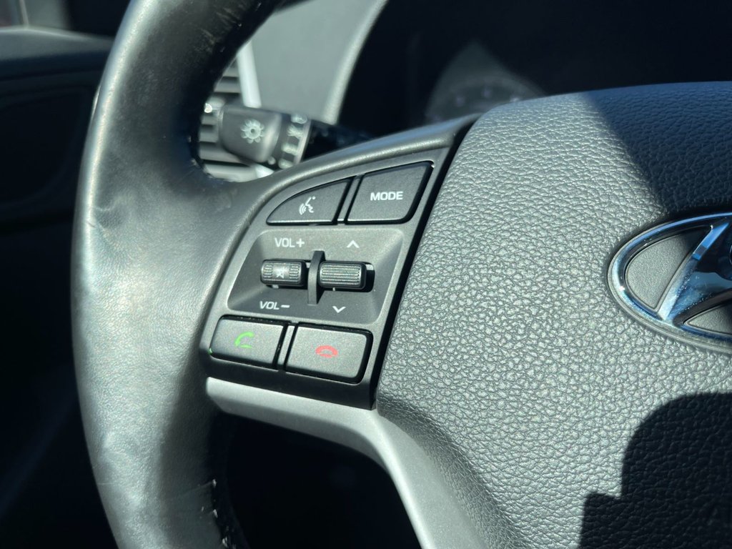 Hyundai Tucson SE | Roof | Leather | Cam | USB 2017 à Saint John, Nouveau-Brunswick - 12 - w1024h768px