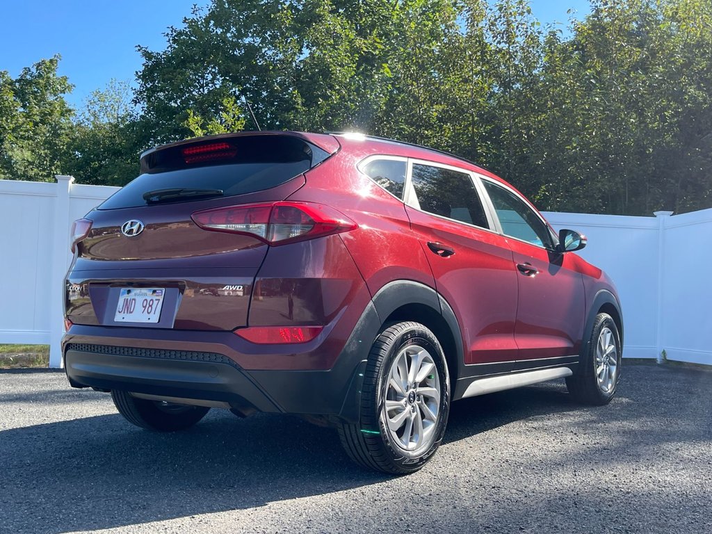 Hyundai Tucson SE | Roof | Leather | Cam | USB 2017 à Saint John, Nouveau-Brunswick - 3 - w1024h768px