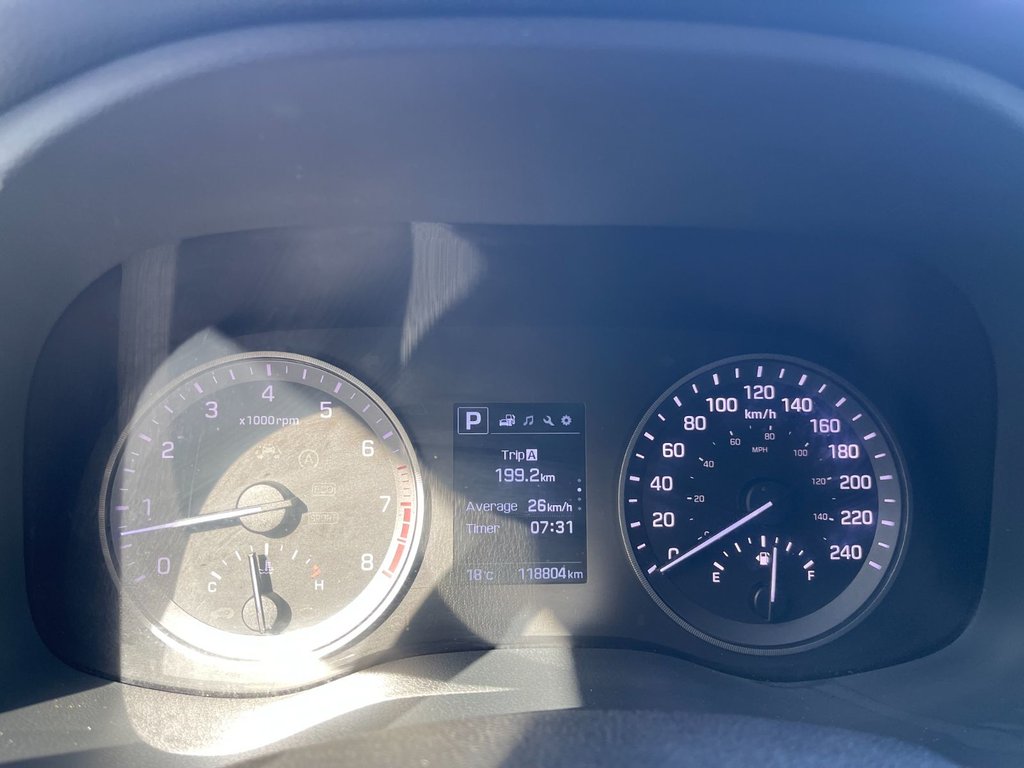 Hyundai Tucson SE | Roof | Leather | Cam | USB 2017 à Saint John, Nouveau-Brunswick - 16 - w1024h768px