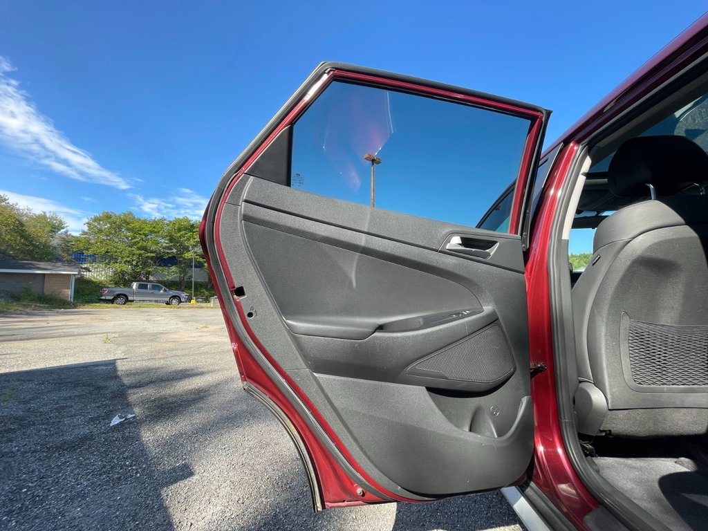 Hyundai Tucson SE | Roof | Leather | Cam | USB 2017 à Saint John, Nouveau-Brunswick - 26 - w1024h768px
