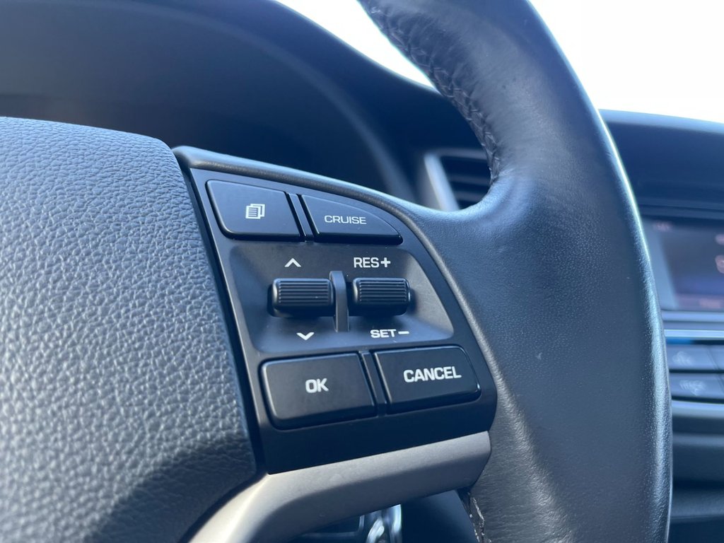 Hyundai Tucson SE | Roof | Leather | Cam | USB 2017 à Saint John, Nouveau-Brunswick - 14 - w1024h768px