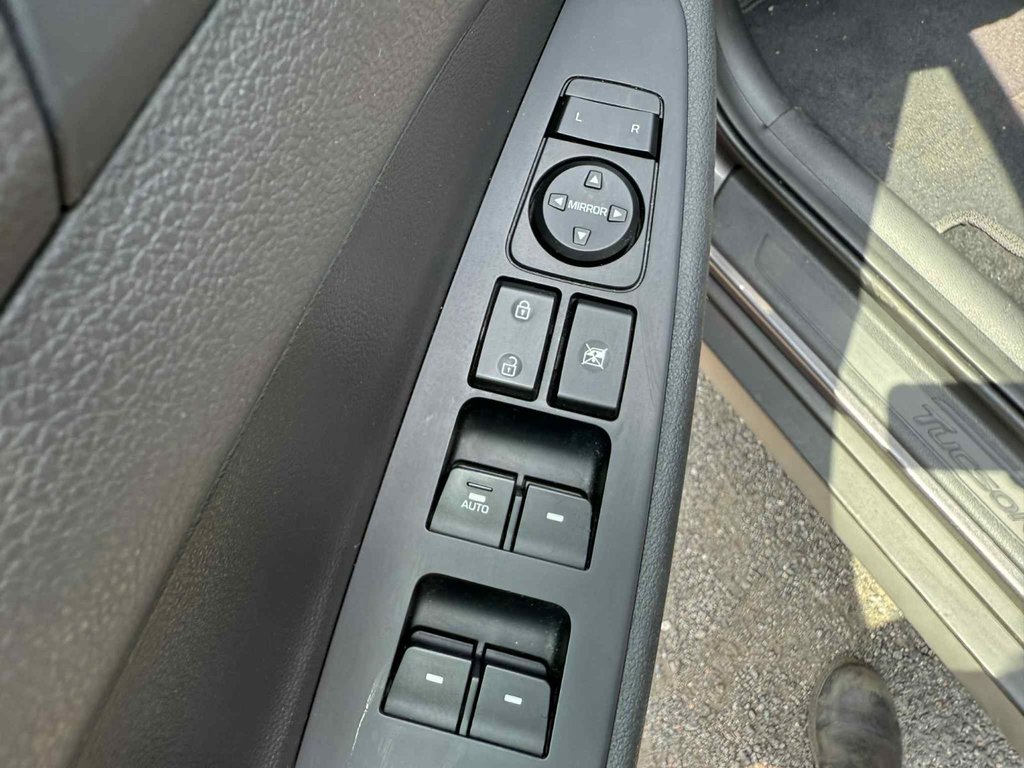 2021 Hyundai Tucson Preferred | HtdSeat | Cam | USB | Warranty to 2026 in Saint John, New Brunswick - 16 - w1024h768px