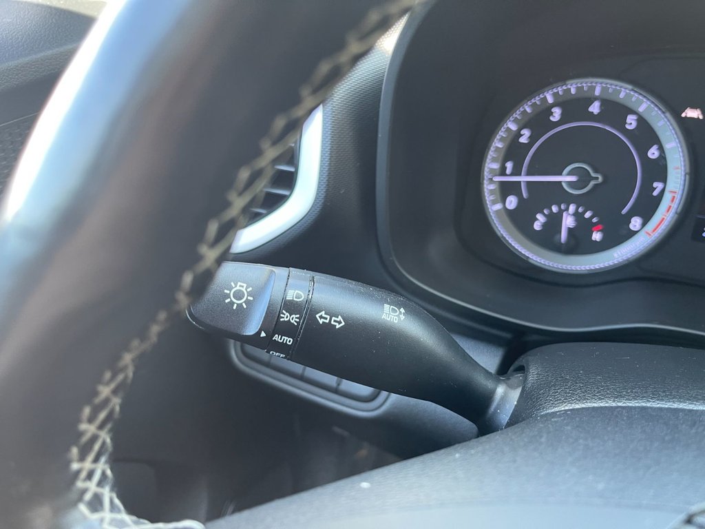 2021 Hyundai Venue Ultimate | SunRoof | Cam | USB in Saint John, New Brunswick - 16 - w1024h768px