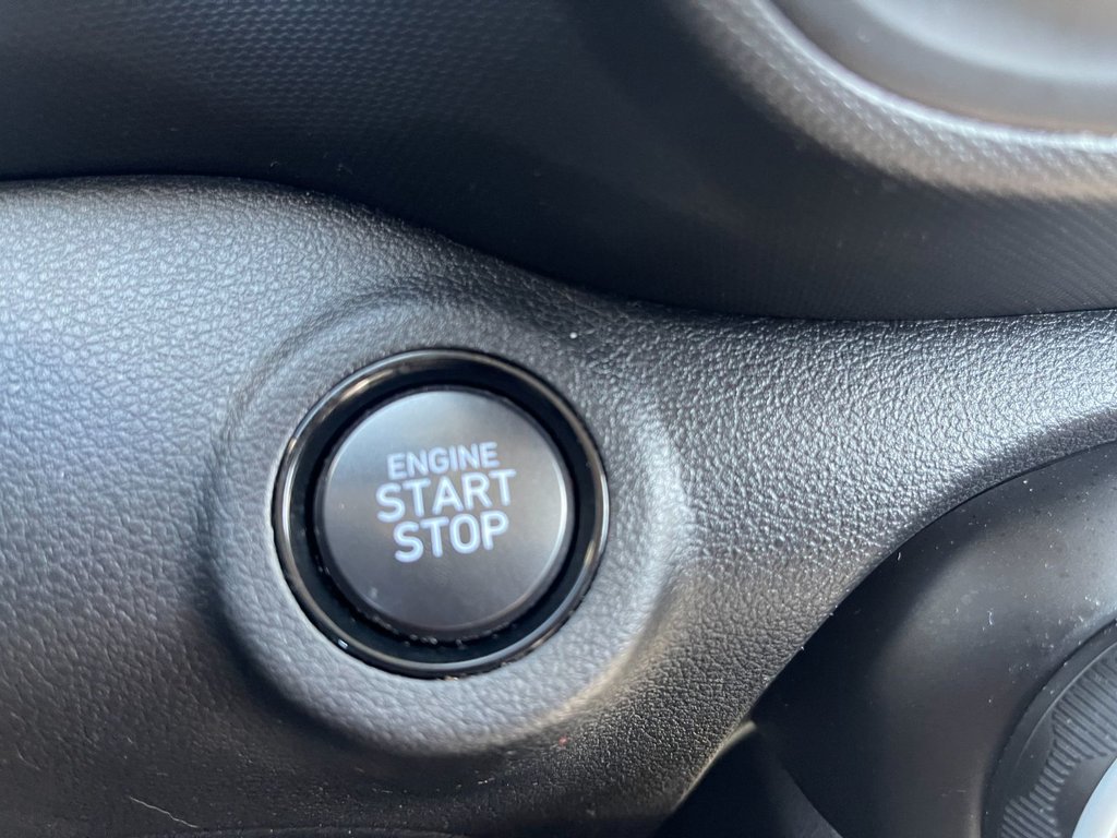 2021 Hyundai Venue Ultimate | SunRoof | Cam | USB in Saint John, New Brunswick - 20 - w1024h768px