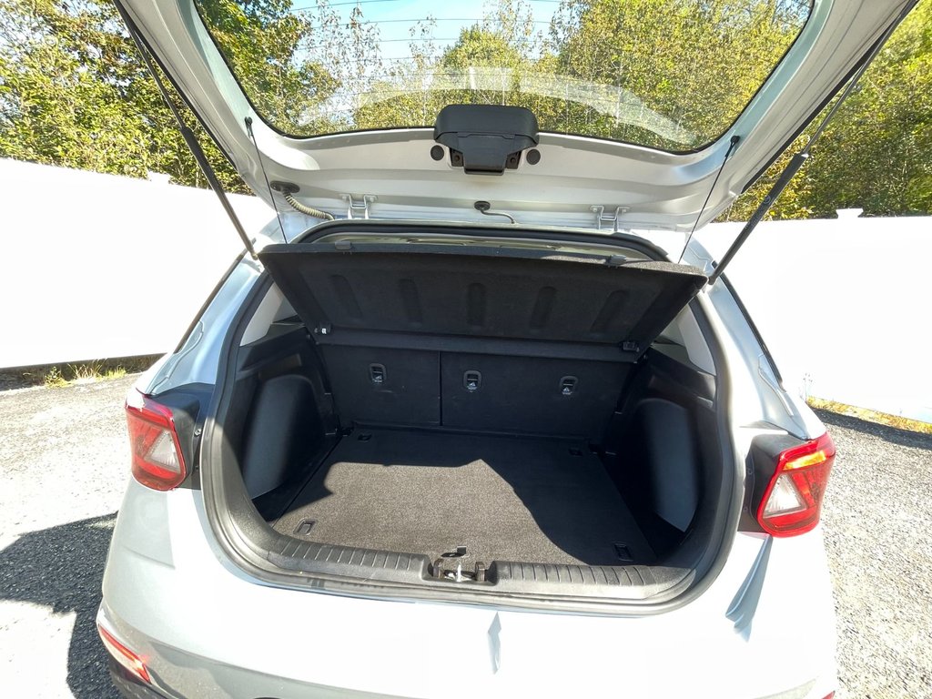 2021 Hyundai Venue Ultimate | SunRoof | Cam | USB in Saint John, New Brunswick - 34 - w1024h768px