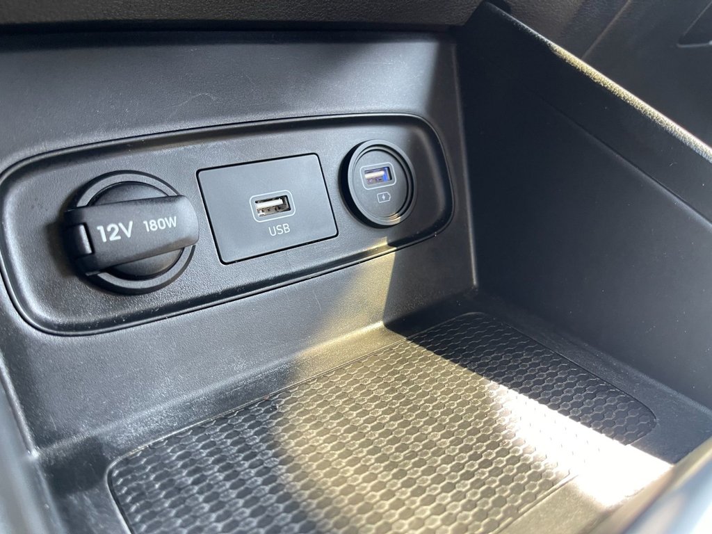 2021 Hyundai Venue Ultimate | SunRoof | Cam | USB in Saint John, New Brunswick - 21 - w1024h768px