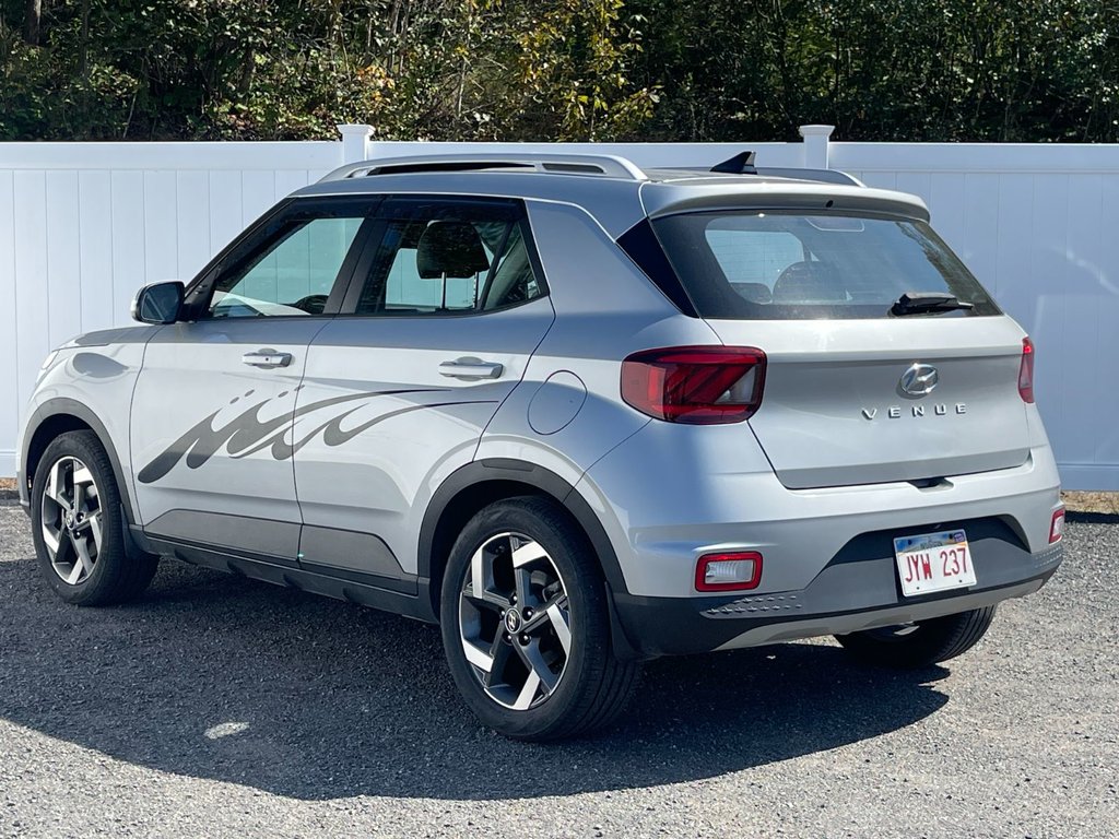 2021 Hyundai Venue Ultimate | SunRoof | Cam | USB in Saint John, New Brunswick - 5 - w1024h768px