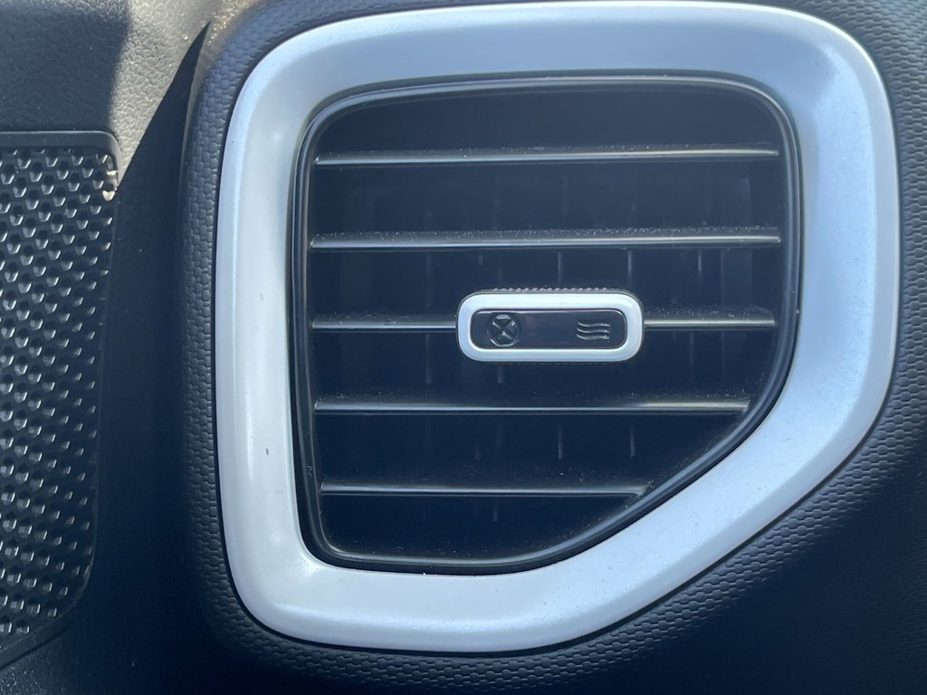 2021 Hyundai Venue Ultimate | SunRoof | Cam | USB in Saint John, New Brunswick - 14 - w1024h768px