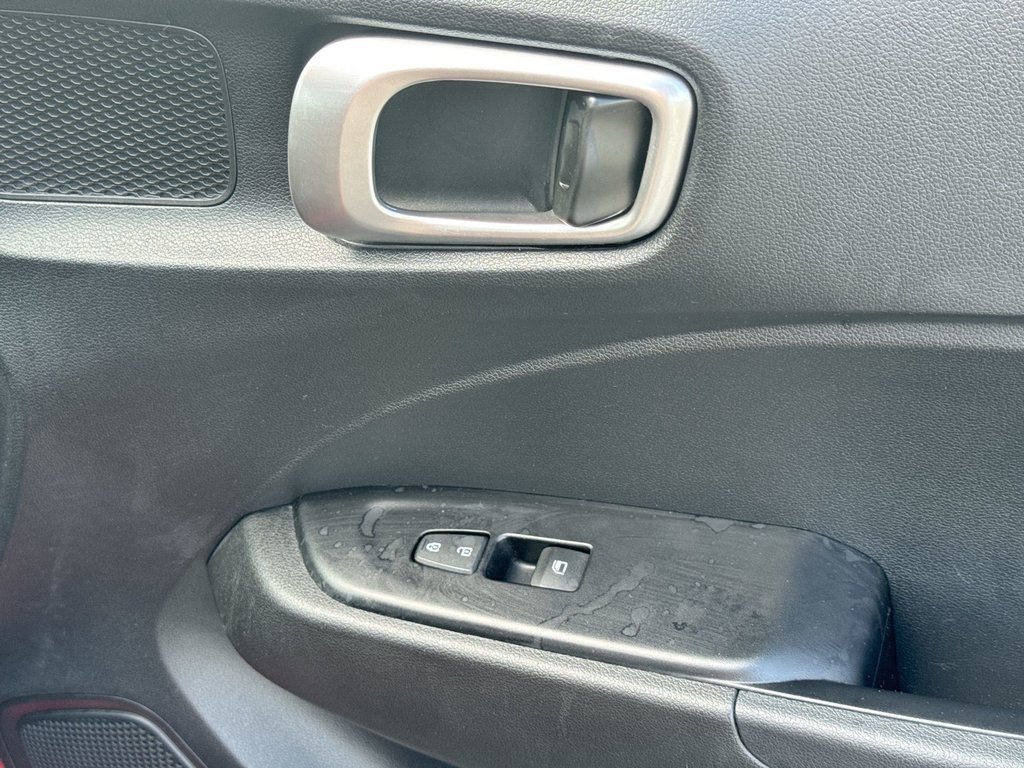 2023 Hyundai Venue Essential | Cam | Htd Seats | Warranty to 2028 in Saint John, New Brunswick - 47 - w1024h768px