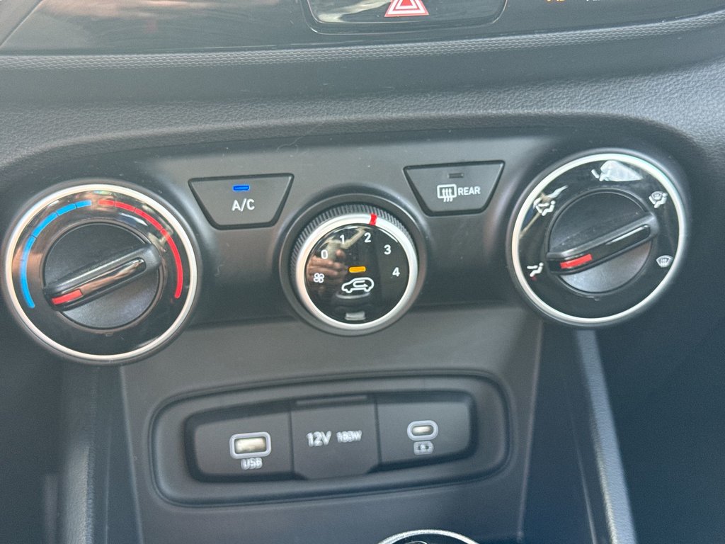 2023 Hyundai Venue Essential | Cam | Htd Seats | Warranty to 2028 in Saint John, New Brunswick - 27 - w1024h768px