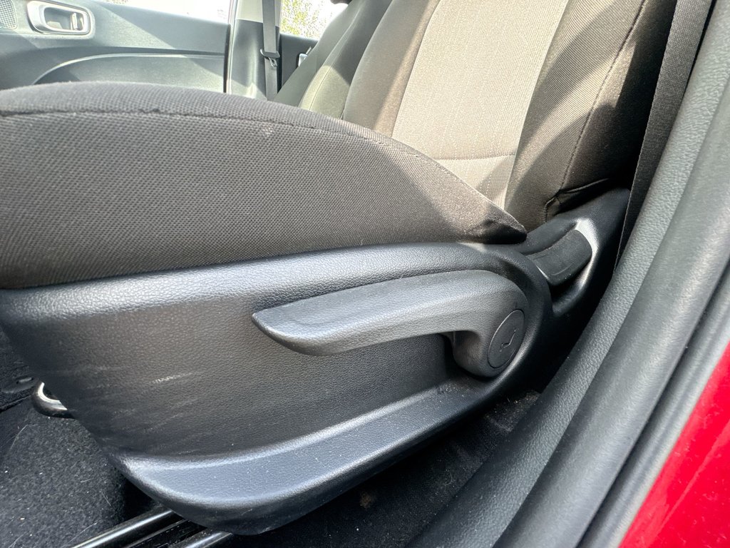2023 Hyundai Venue Essential | Cam | Htd Seats | Warranty to 2028 in Saint John, New Brunswick - 14 - w1024h768px