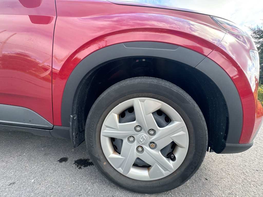 2023 Hyundai Venue Essential | Cam | Htd Seats | Warranty to 2028 in Saint John, New Brunswick - 10 - w1024h768px