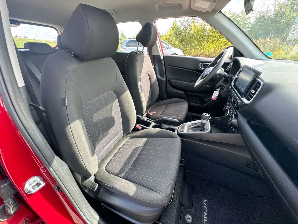 2023 Hyundai Venue Essential | Cam | Htd Seats | Warranty to 2028 in Saint John, New Brunswick - 42 - w1024h768px