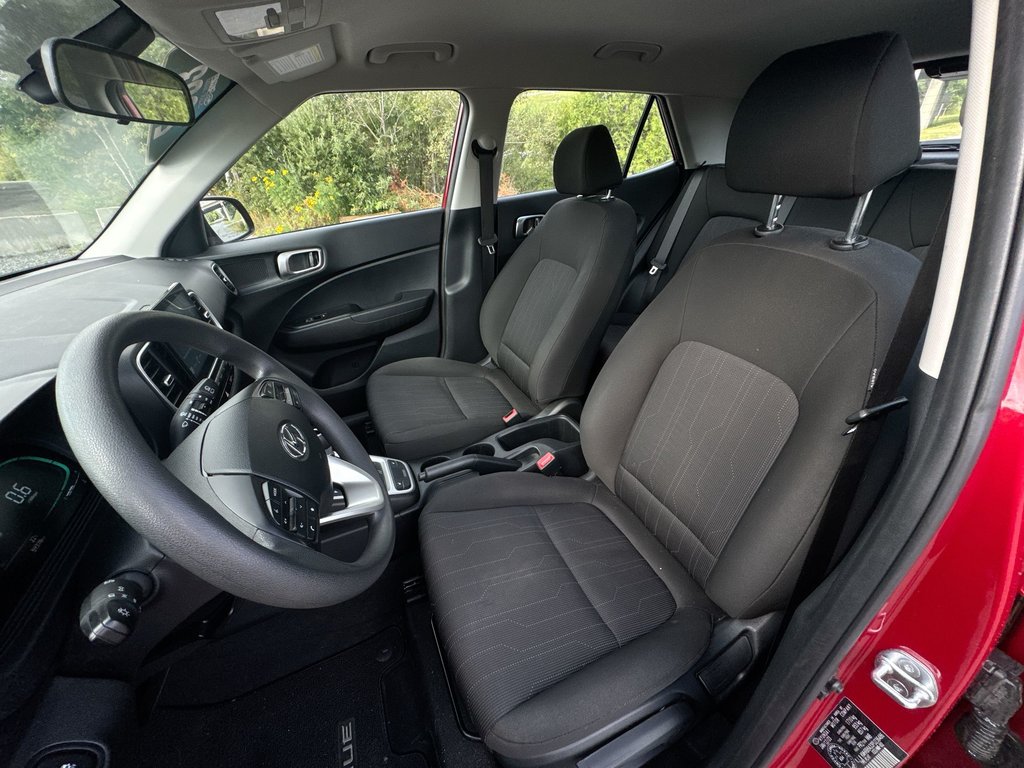 2023 Hyundai Venue Essential | Cam | Htd Seats | Warranty to 2028 in Saint John, New Brunswick - 11 - w1024h768px