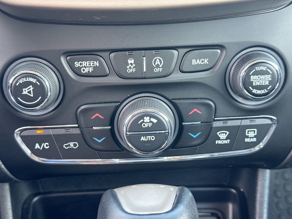 Jeep Cherokee North | Leather | Cam | USB | Htd Wheel 2016 à Saint John, Nouveau-Brunswick - 27 - w1024h768px