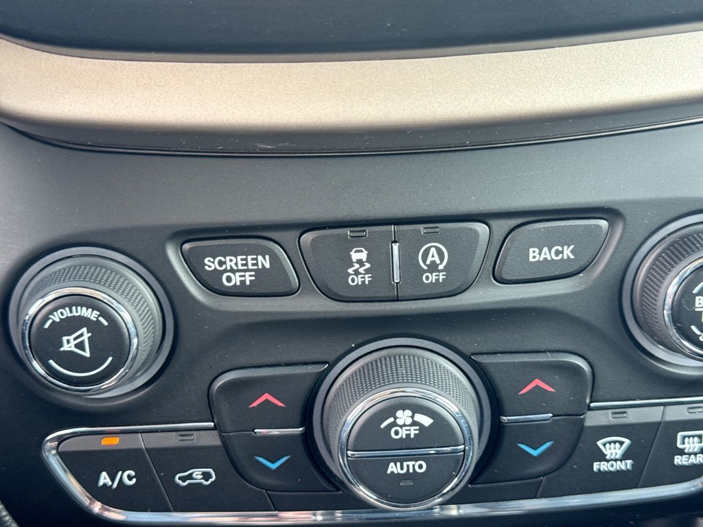 Jeep Cherokee North | Leather | Cam | USB | Htd Wheel 2016 à Saint John, Nouveau-Brunswick - 22 - w1024h768px