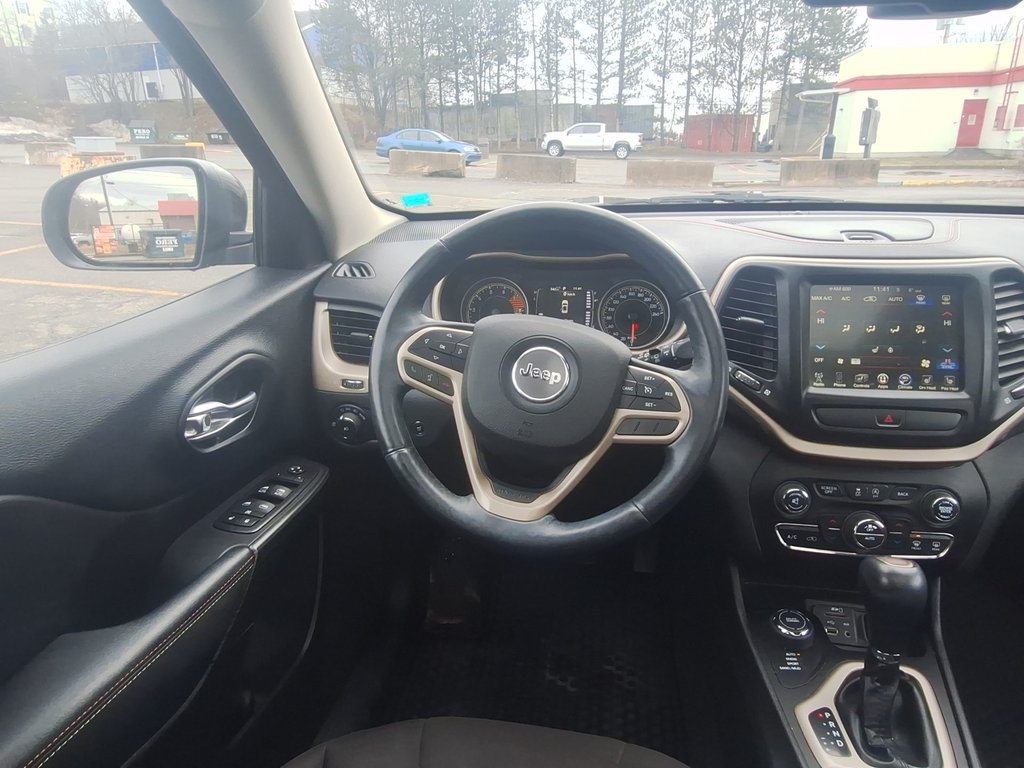 2017 Jeep Cherokee 75th Anniversary | Roof | Cam | USB in Saint John, New Brunswick - 17 - w1024h768px