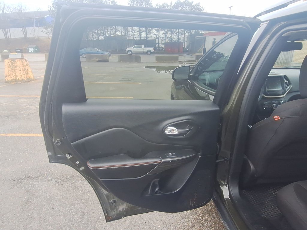 2017 Jeep Cherokee 75th Anniversary | Roof | Cam | USB in Saint John, New Brunswick - 35 - w1024h768px